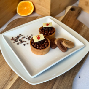 Chocolate caramelia lunch tart 18 pieces